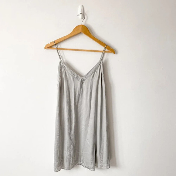 Aritzia Wilfred Satin V  neck Mini Slip Dress Silver Size Medium - Picture 1 of 6